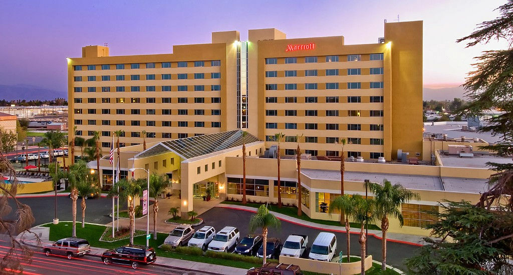 מלון Bakersfield Marriott At The Convention Center מראה חיצוני תמונה